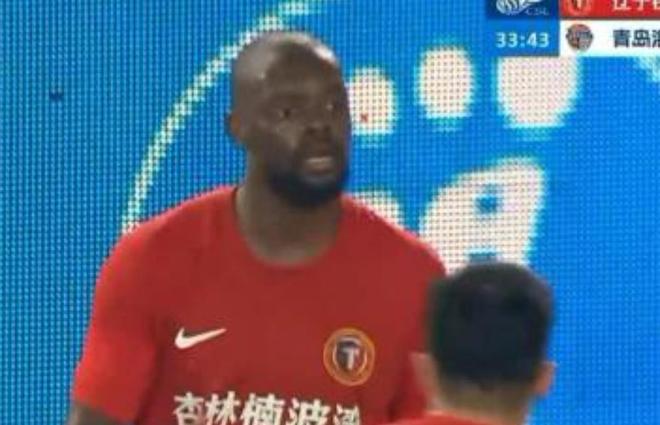 记者：楚阿梅尼与皇马续约后税后年薪为1300万欧