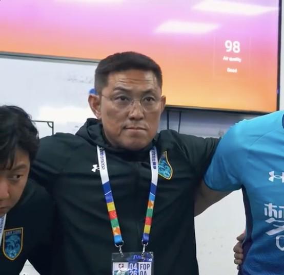 德约战吴易昺前称今年温网信心剂量高，萨巴回应与莱巴球后之争