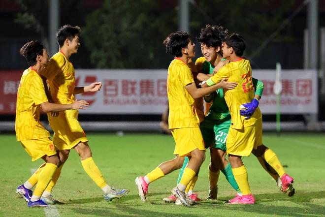 阿根廷VS阿尔及利亚前瞻：世界第1盼为南美挽尊！38岁梅西冲3神迹