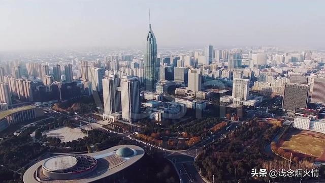 “台球皇帝”亨得利转战直播间，重构斯诺克观赛新范式